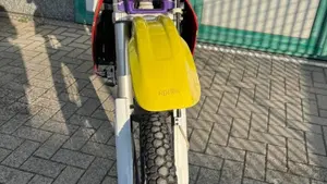 Aprilia   (2)