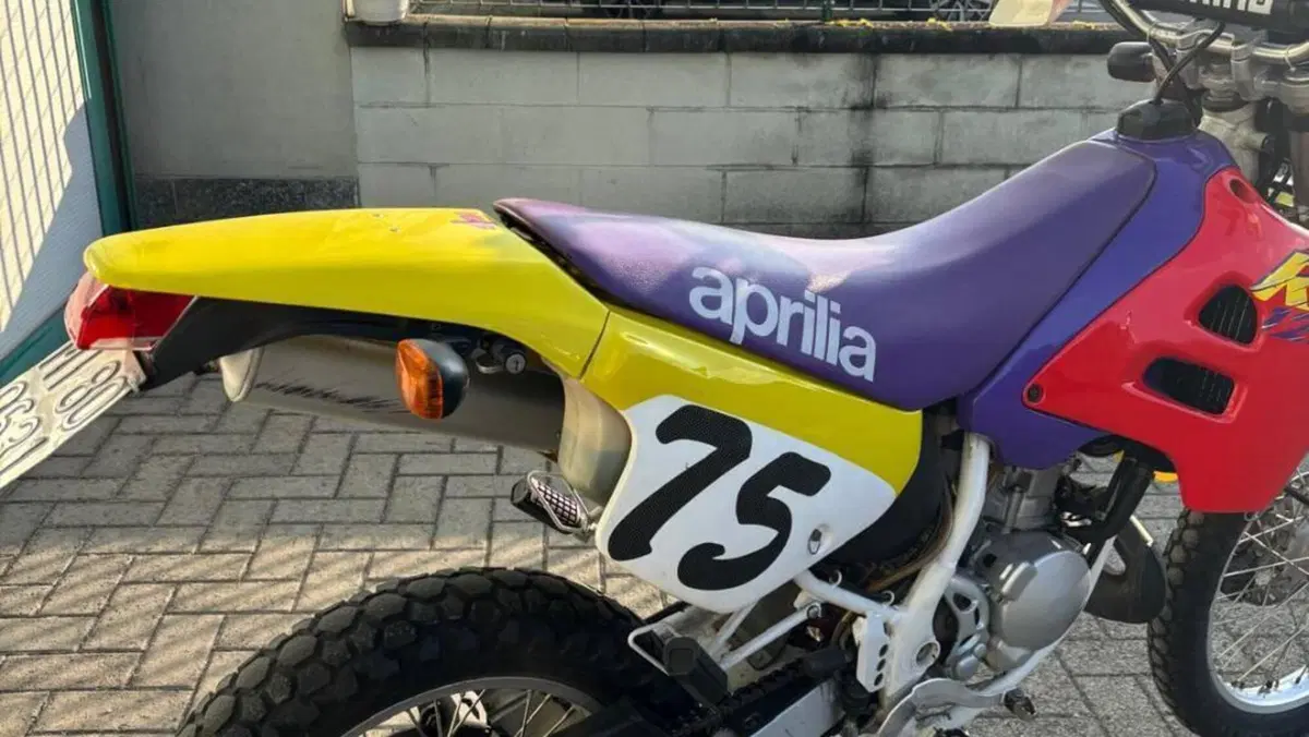 Aprilia   (4)