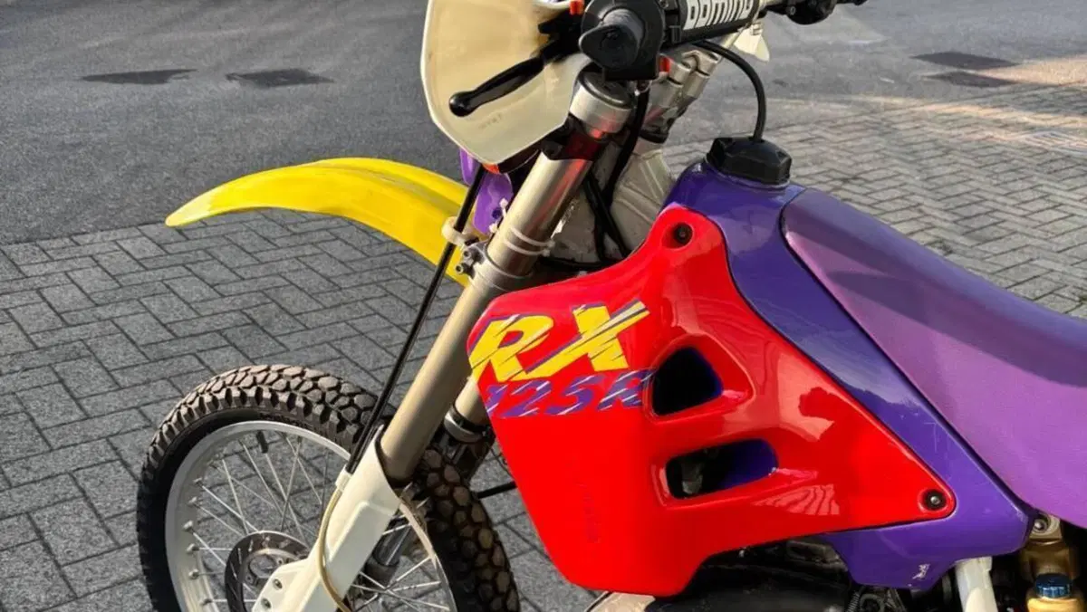 Aprilia   (8)