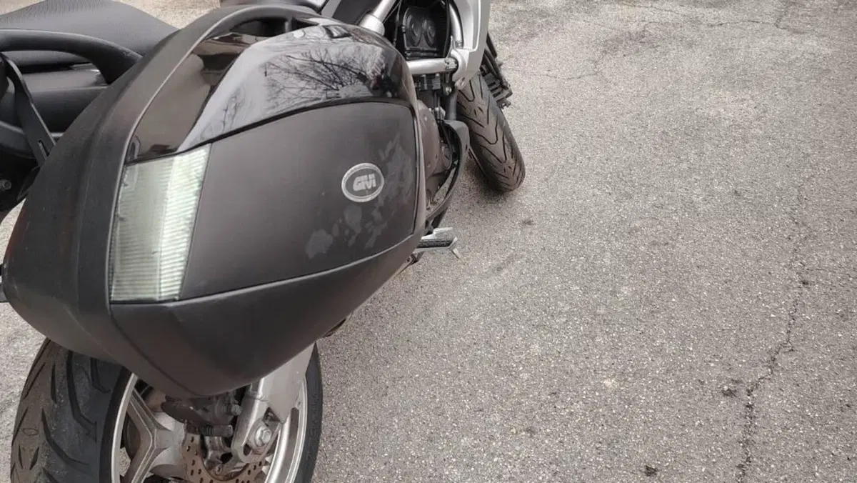 Kawasaki Versys 650 (2010 - 13)  (2)
