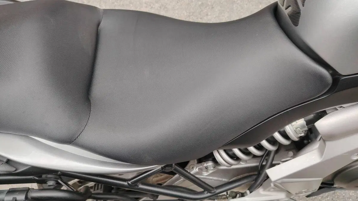 Kawasaki Versys 650 (2010 - 13)  (4)