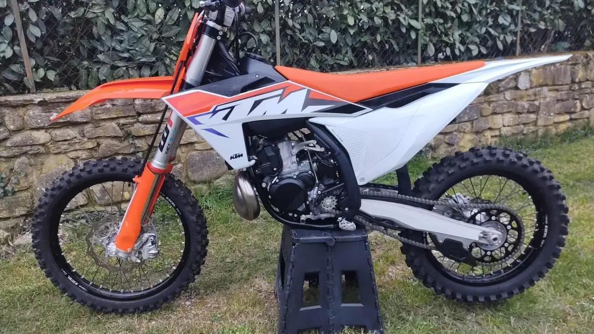 KTM 250 SX (2023)  (11)