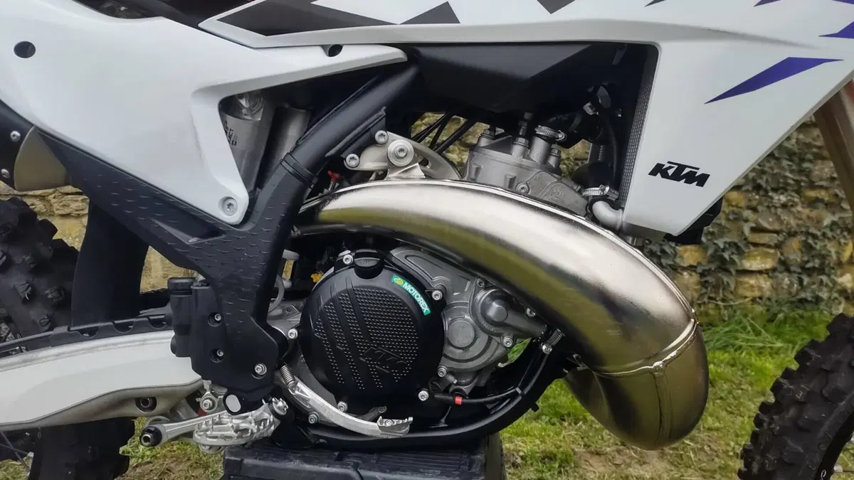 KTM 250 SX (2023)  (12)