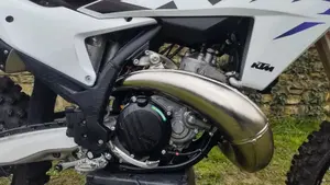 KTM 250 SX (2023)  (12)