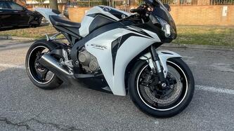 Honda CBR 1000 RR Fireblade (2008 - 11) usata