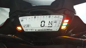 Suzuki GSX S 750 Yugen (2018 - 20)  (2)