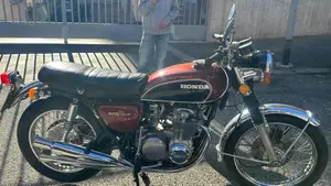 Honda   (4)