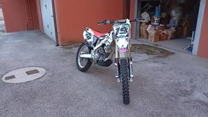 Honda CRF 250R (2008) 