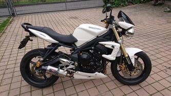 Triumph Street Triple (2007 - 12)