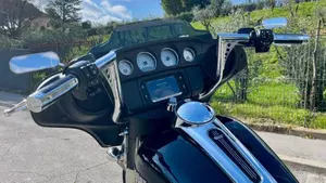 Harley-Davidson 107 Street Glide (2017 - 19) - FLHX  (7)