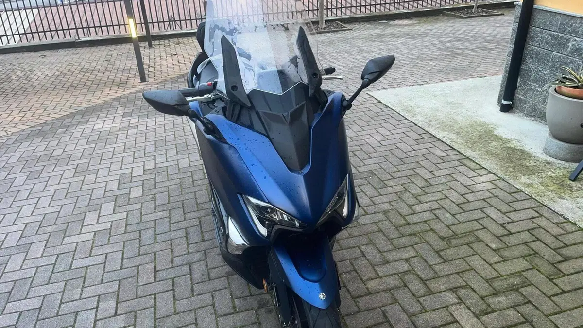 Yamaha T-Max 530 DX (2017 - 19)  (2)