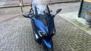 Yamaha T-Max 530 DX (2017 - 19)  (2)