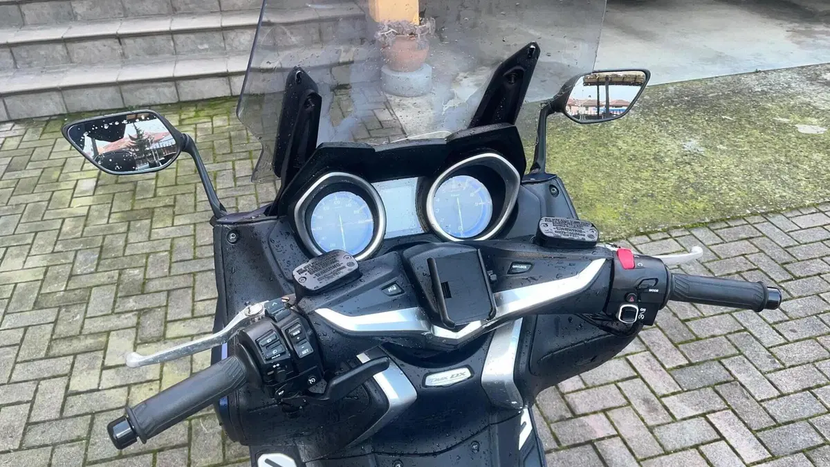 Yamaha T-Max 530 DX (2017 - 19)  (5)