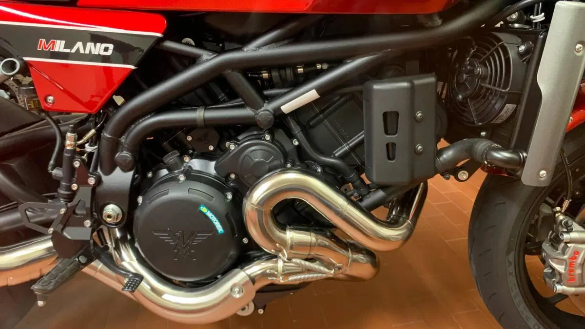 Moto Morini Milano 1200 (2018 - 20)  (3)