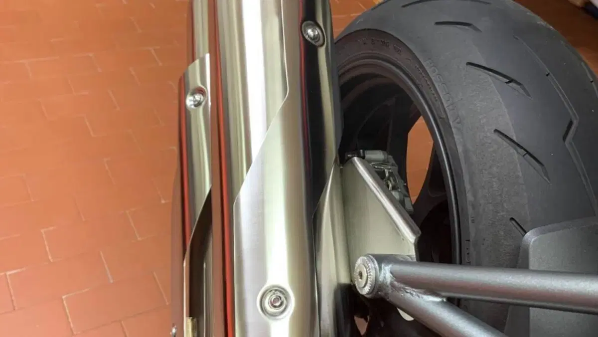Moto Morini Milano 1200 (2018 - 20)  (4)