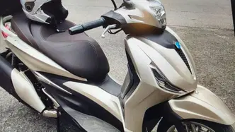 Piaggio Beverly 400 ABS-ASR (2021 - 24) usata