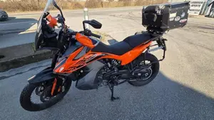 KTM 890 Adventure (2021)  (2)