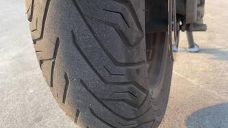 Piaggio Beverly 300 S (2021) usata