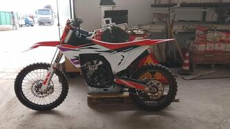 KTM 250 SX-F (2024) usata