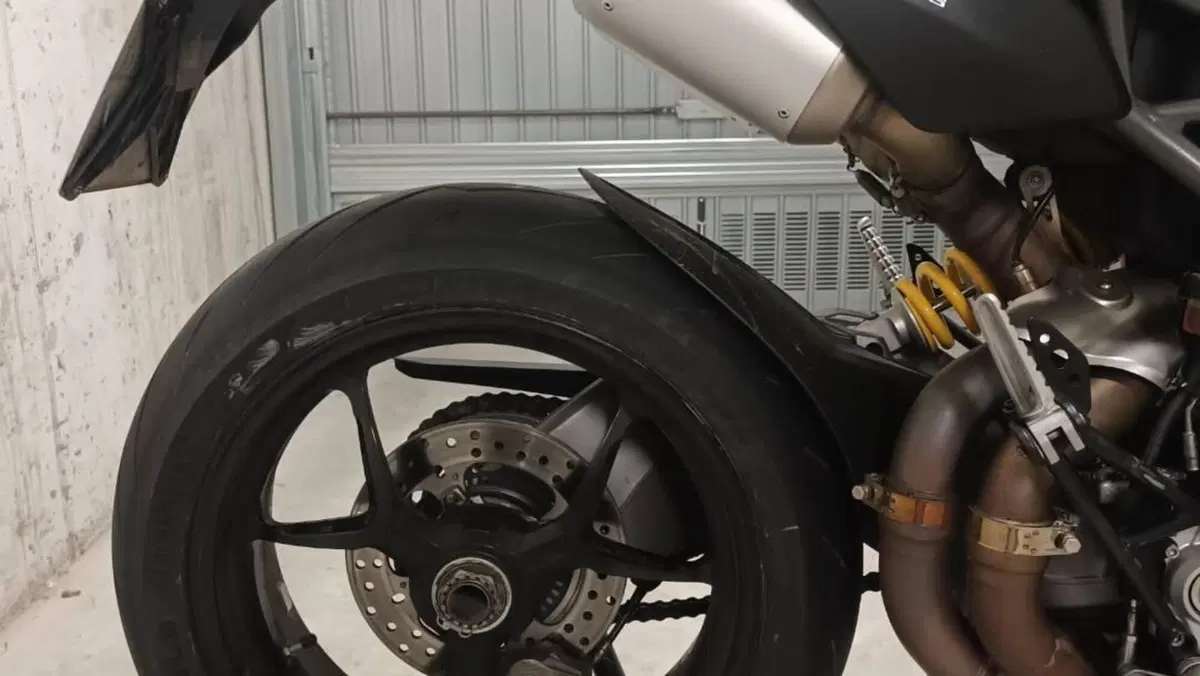 Ducati Hypermotard 950 (2022 - 25)  (2)