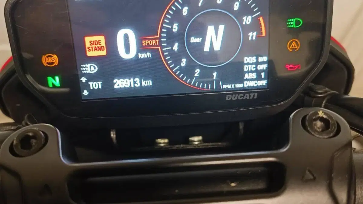 Ducati Hypermotard 950 (2022 - 25)  (9)