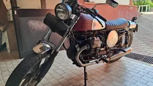 Moto Guzzi   (2)