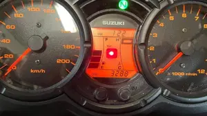 Suzuki V-Strom 650DL (2004 - 06)  (4)