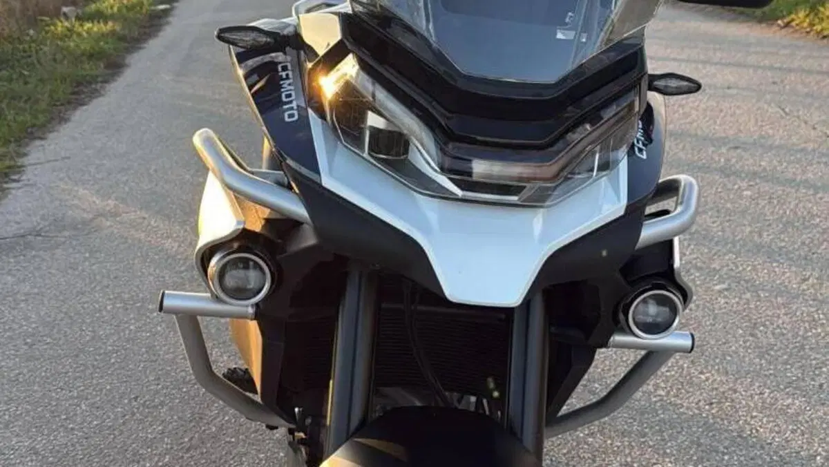 CFMOTO 800MT Explore (2023 - 26)  (2)