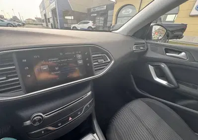 Peugeot 308 SW 1.6 HDi 92 CV Active (16)