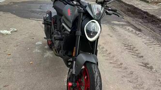 Ducati Monster 937 + (2021 - 25) usata