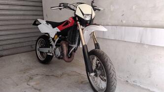 Husqvarna SM 125 (2007) usata