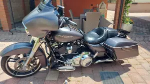 Harley-Davidson 107 Street Glide Special (2017 - 19) - FLHXS 