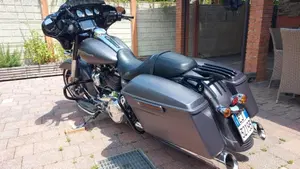 Harley-Davidson 107 Street Glide Special (2017 - 19) - FLHXS  (2)