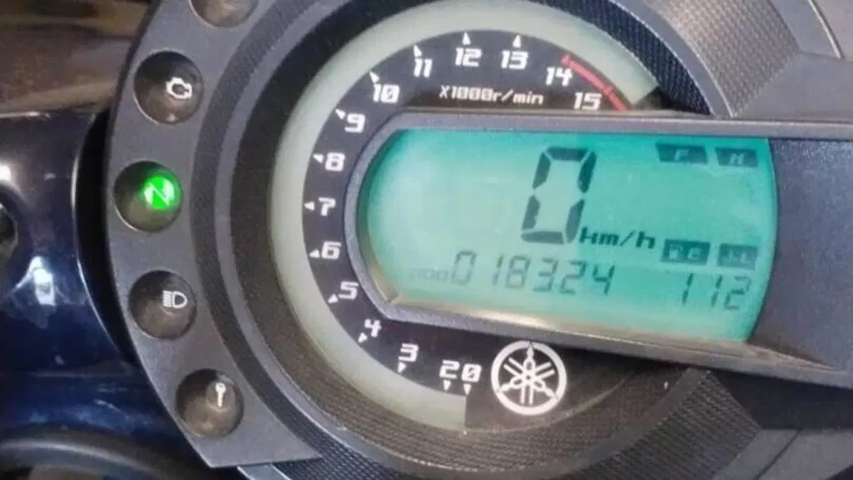 Yamaha FZ6 Fazer (2004 - 07)  (3)