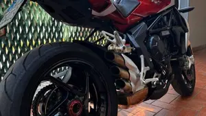 MV Agusta Brutale 800 RR (2015 - 16)  (11)