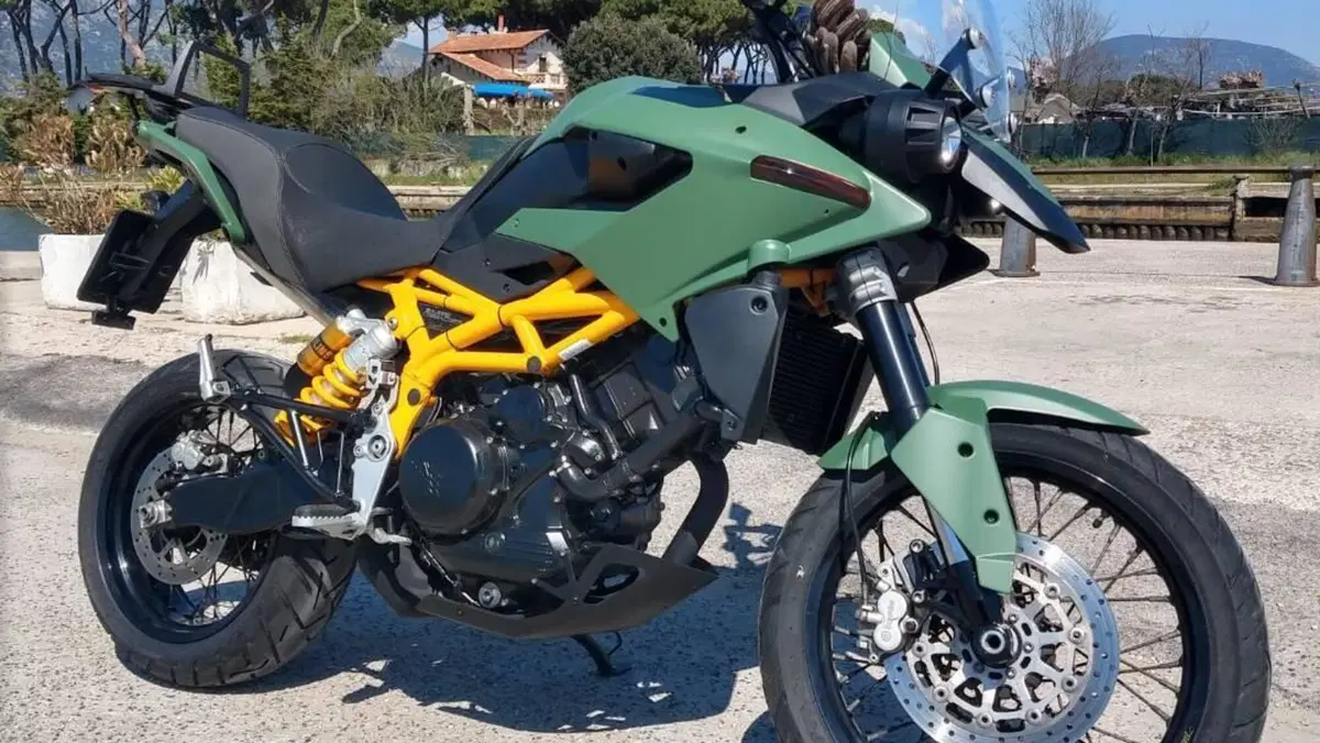 Moto Morini Granpasso 1200 (2010 - 20)  (10)
