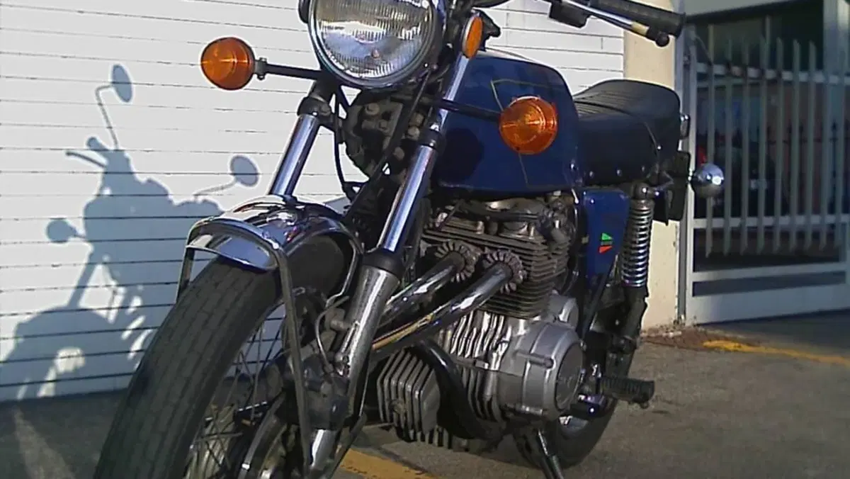 Honda   (2)