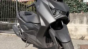 Yamaha X-Max 125 (2021 - 24)  (2)