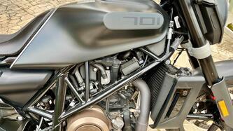 Husqvarna Svartpilen 701 (2019) usata