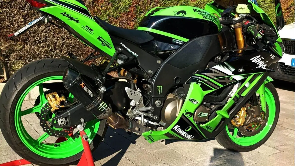 Kawasaki Ninja 1000 ZX-10R (2004 - 05)  (3)