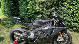 Yamaha YZF R1 M (2015 - 16) 
