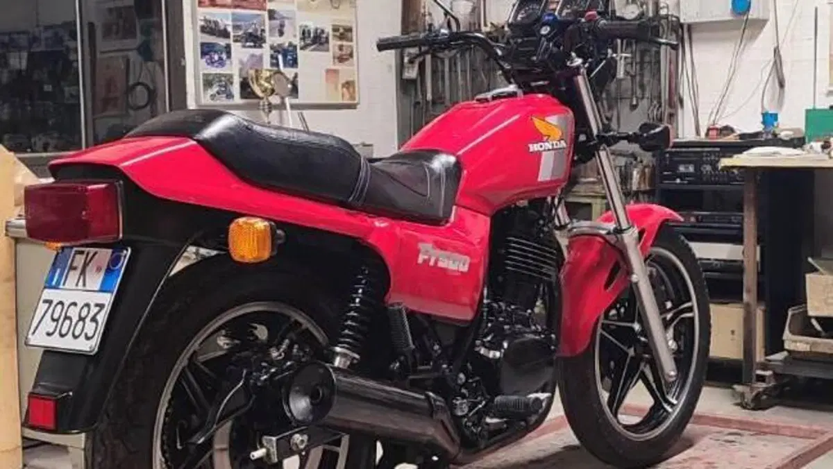 Honda FT 500  (6)