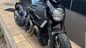 Ducati Diavel 1200 Carbon (2014 - 16) usata