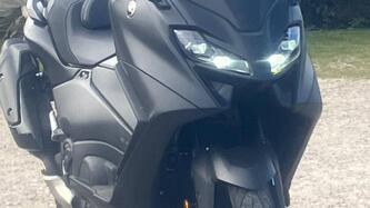 Yamaha T-Max 560 (2022 - 24) usata