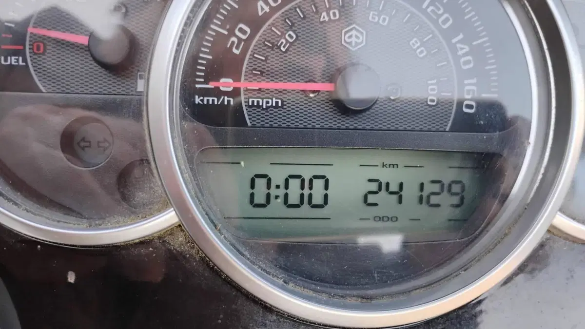 Piaggio Mp3 300 ie Yourban ERL (2011 - 17)  (2)