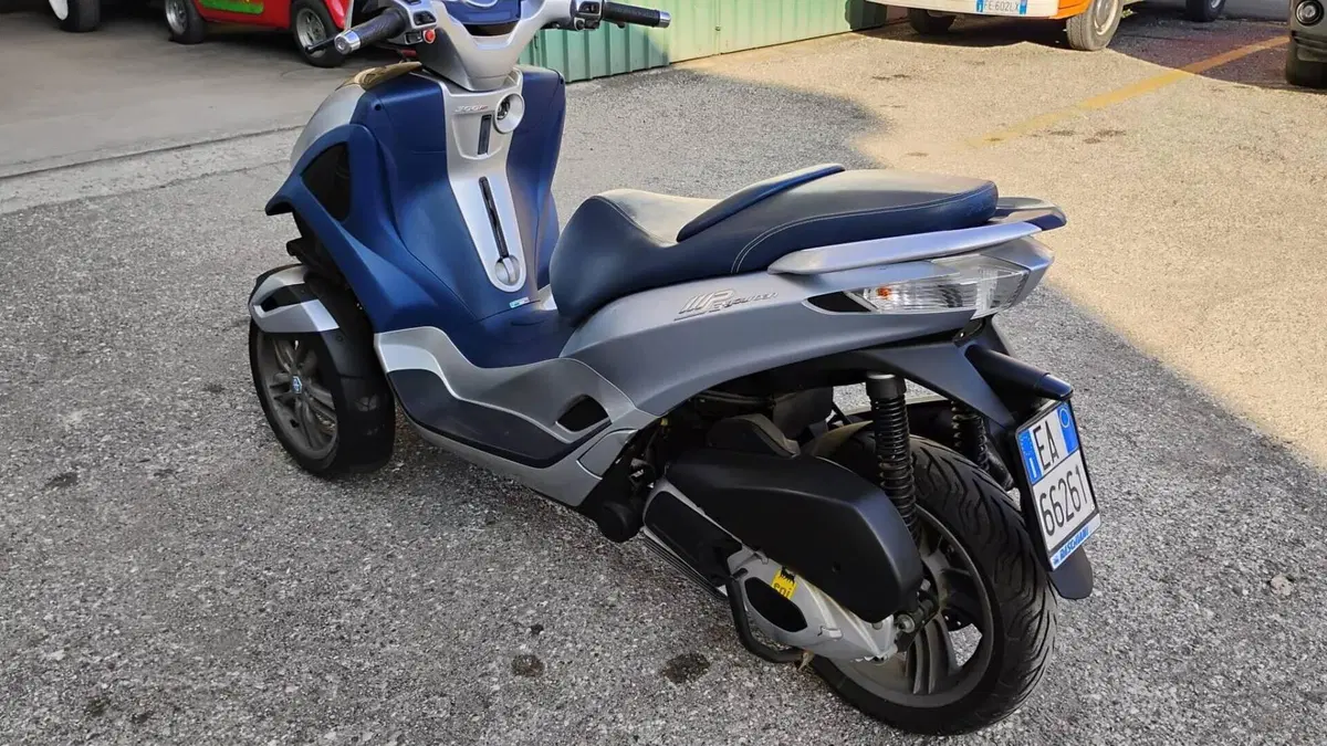 Piaggio Mp3 300 ie Yourban ERL (2011 - 17)  (9)