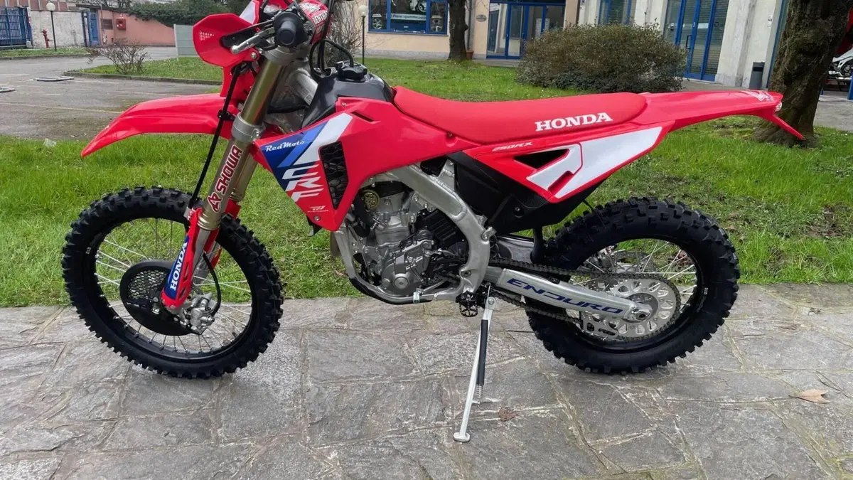 Honda CRF 250RX Enduro (2026)  (4)