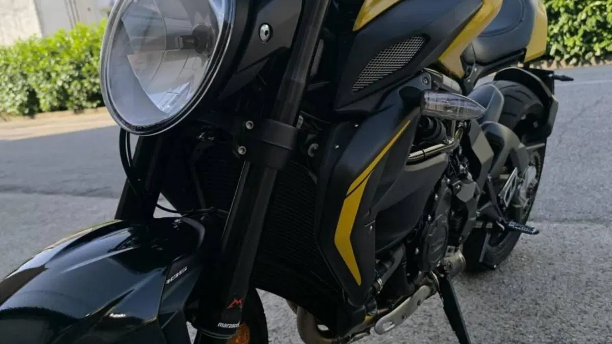 MV Agusta Dragster 800 RR (2018 - 20)  (2)