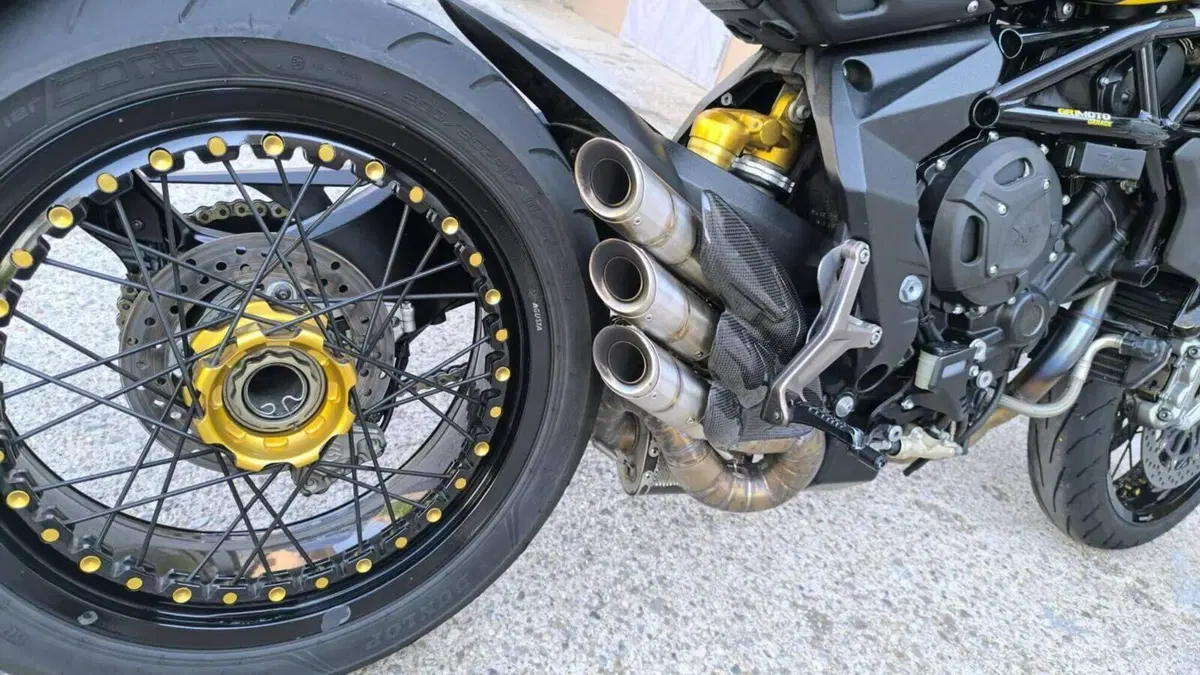 MV Agusta Dragster 800 RR (2018 - 20)  (4)