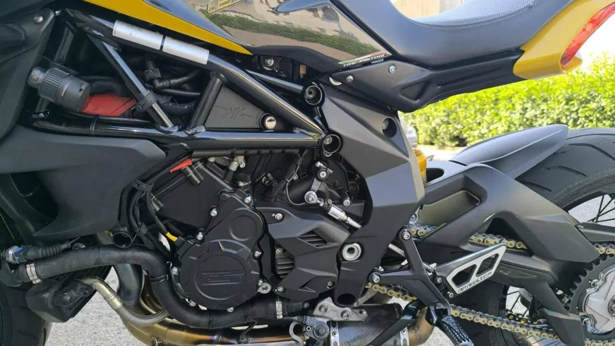 MV Agusta Dragster 800 RR (2018 - 20)  (5)
